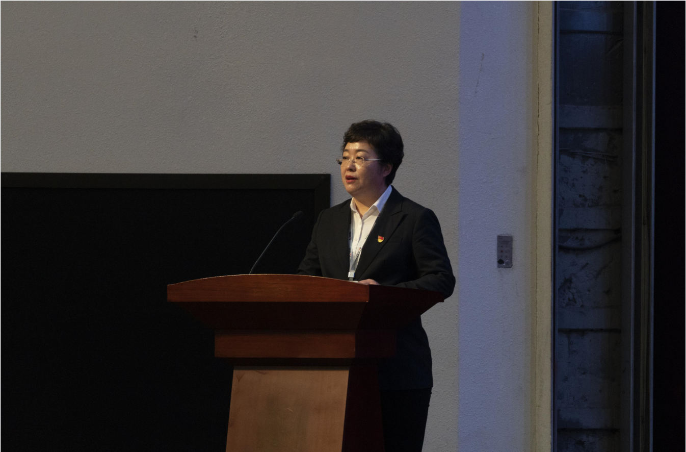 “襄盛举 聚合力 创佳绩”XPJ集团、温泉集团、公服集团2022年表彰大会隆重举行